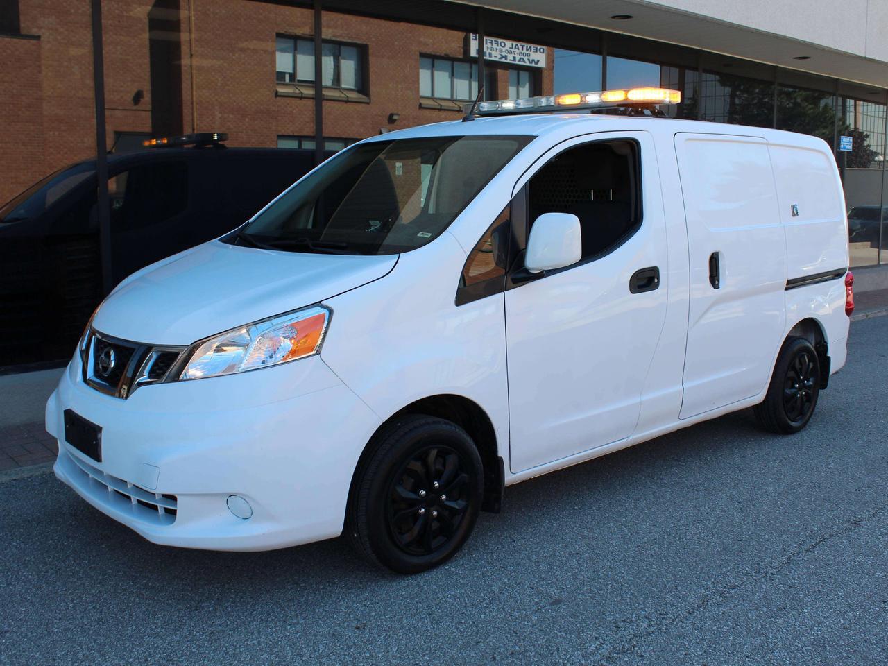 2017 Nissan NV200 SV - DUAL SLIDING DOORS - SHELVES Photo