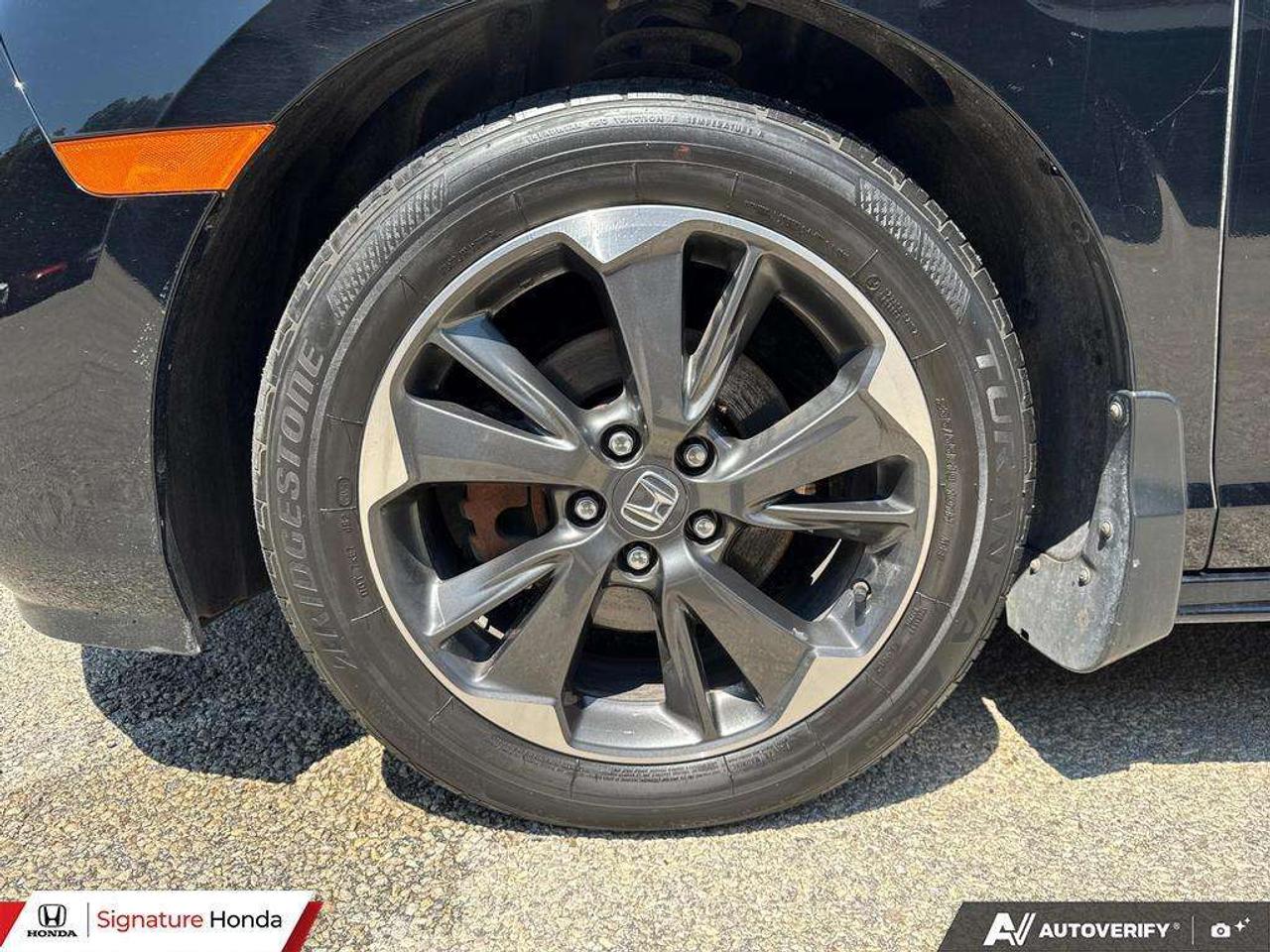 2022 Honda Odyssey Touring Photo