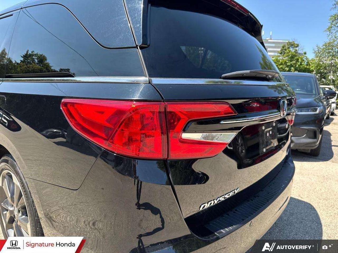 2022 Honda Odyssey Touring Photo