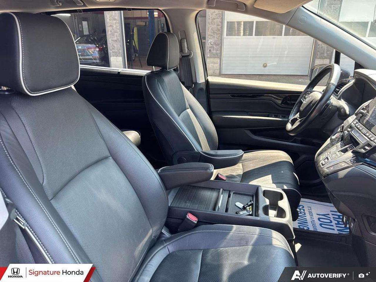 2022 Honda Odyssey Touring Photo