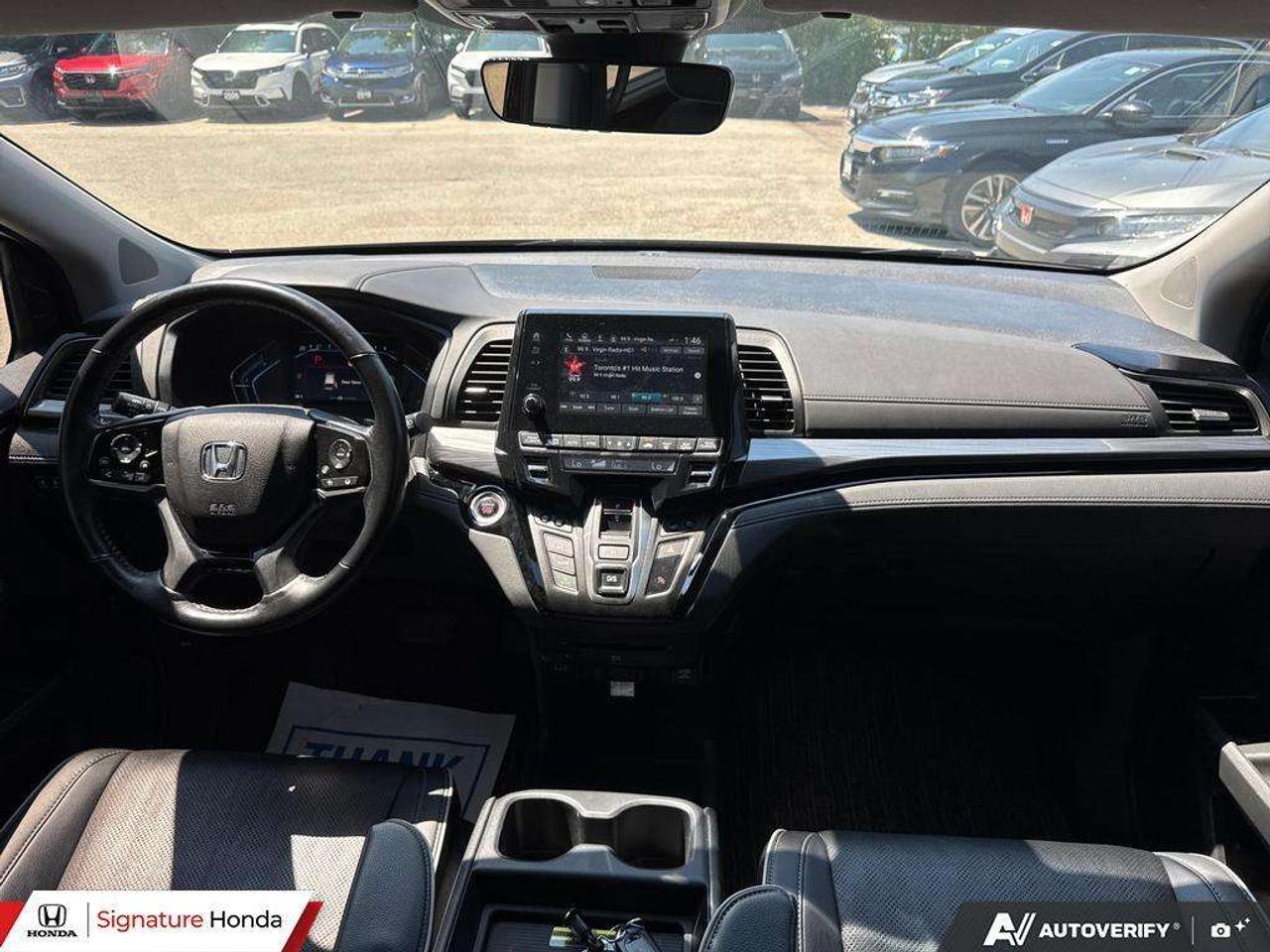 2022 Honda Odyssey Touring Photo
