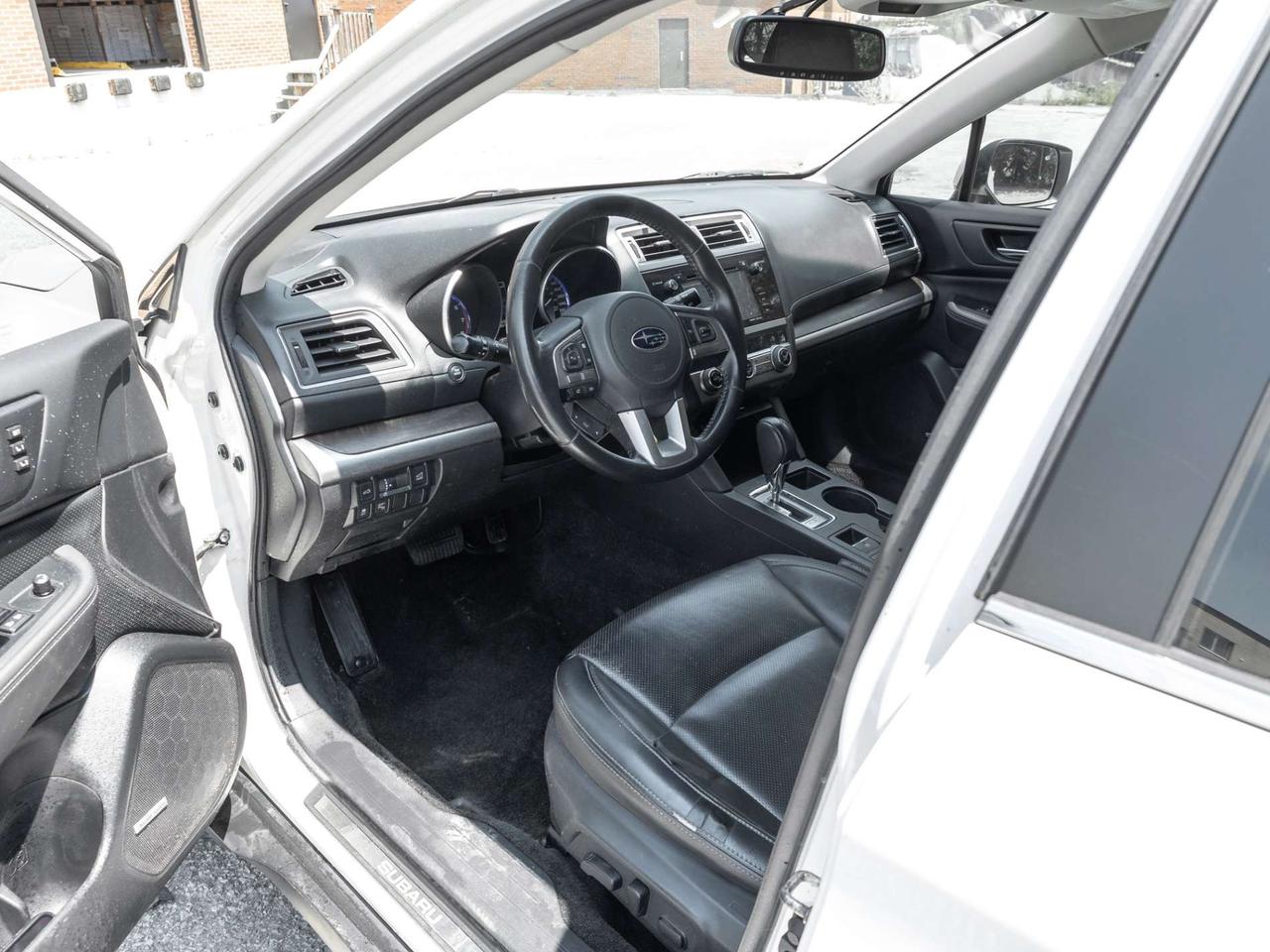 2015 Subaru Outback CVT 3.6R w/Limited & Tech Pkg, Nav, Camera, Leather, Sunroof Photo
