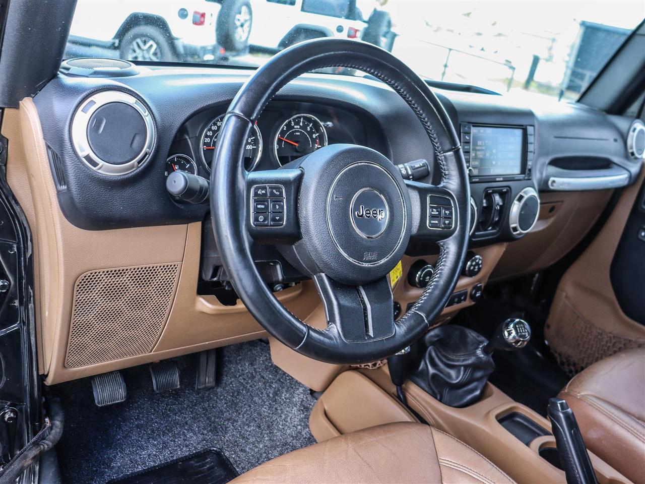 2017 Jeep Wrangler 4WD 4DR SAHARA Photo
