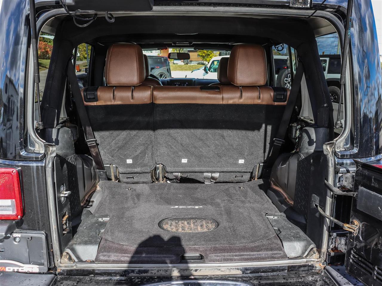 2017 Jeep Wrangler 4WD 4DR SAHARA Photo