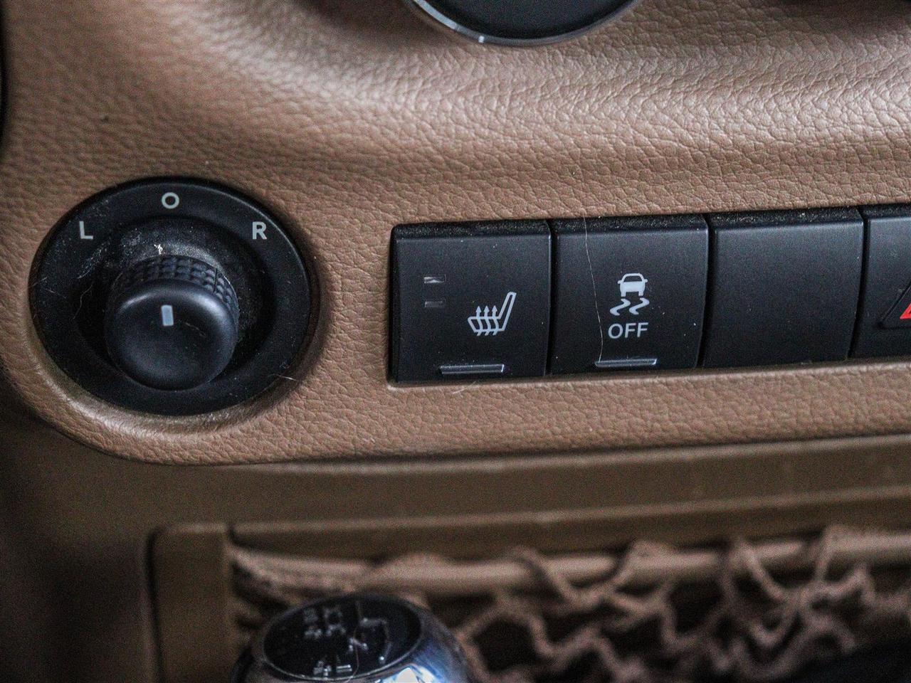 2017 Jeep Wrangler 4WD 4DR SAHARA Photo