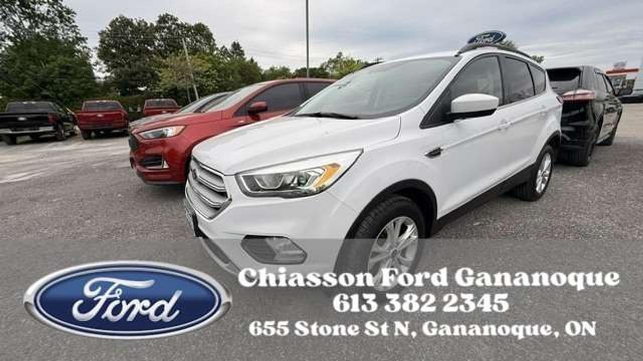 2019 Ford Escape SEL 4WD,  LEATHER, POWER GATE Photo