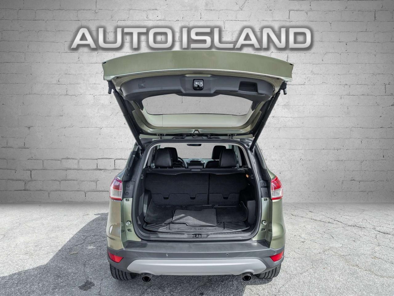 2014 Ford Escape 4WD Titanium, Nav, Camera, Leather Photo
