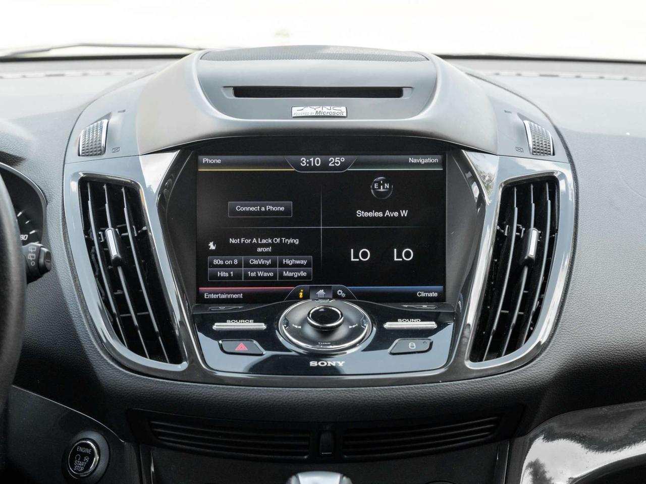 2014 Ford Escape 4WD Titanium, Nav, Camera, Leather Photo