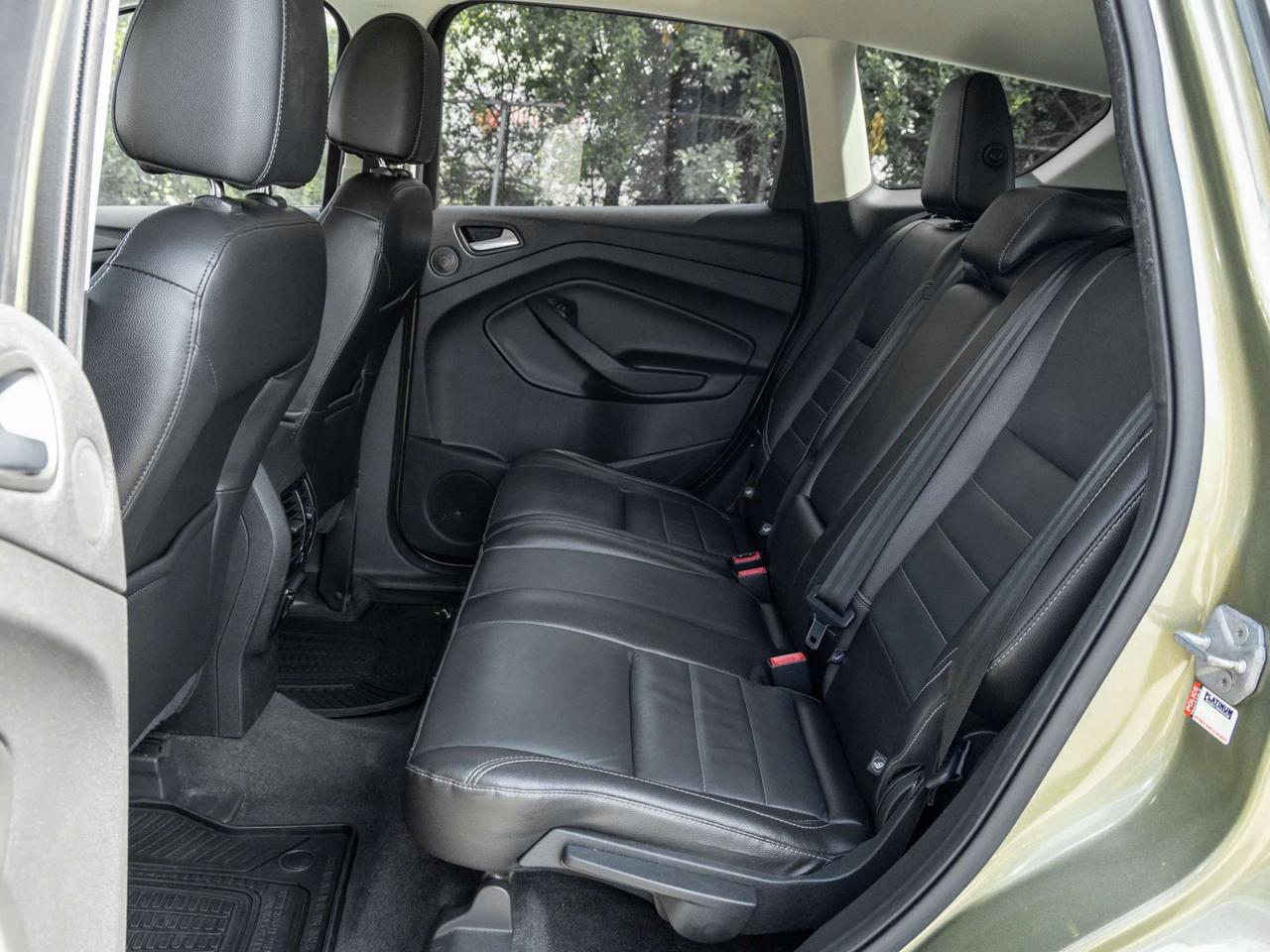 2014 Ford Escape 4WD Titanium, Nav, Camera, Leather Photo