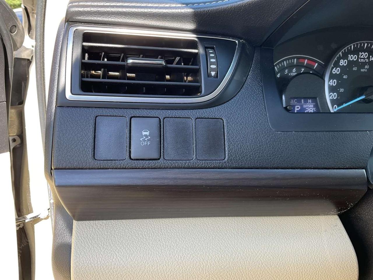 2015 Toyota Camry LE - BACK-UP CAM! BLUETOOTH! LOW MILEAGE! Photo