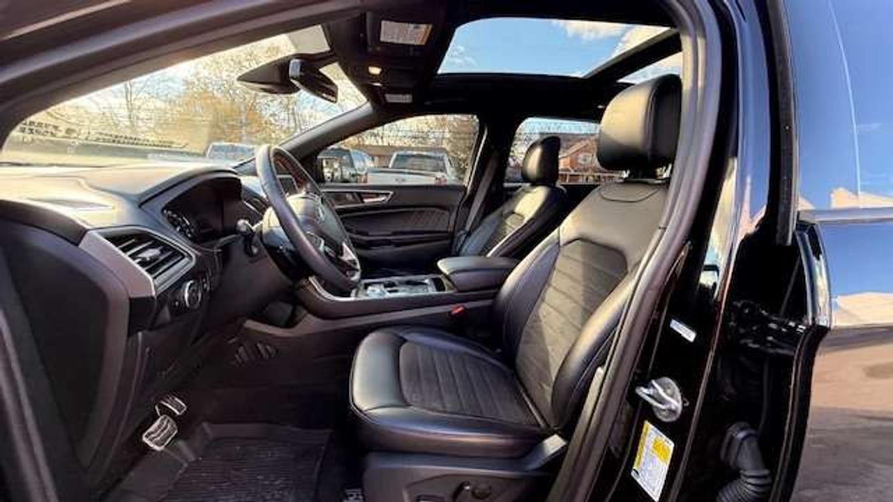 2024 Ford Edge ST LINE AWD, MOONROOF, LEATHER 2.0L Photo