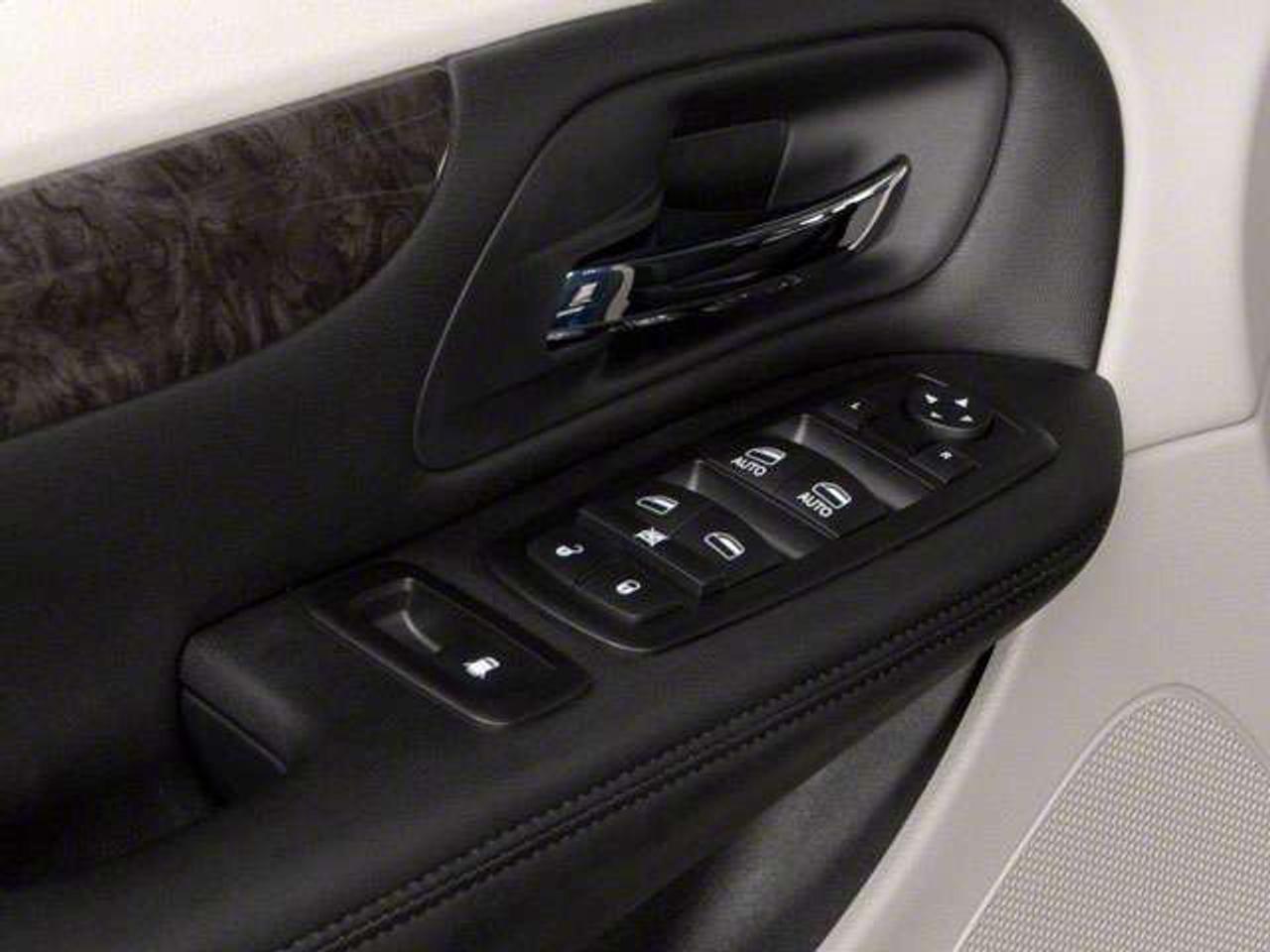 2011 Dodge Grand Caravan 4dr Wgn SXT Photo