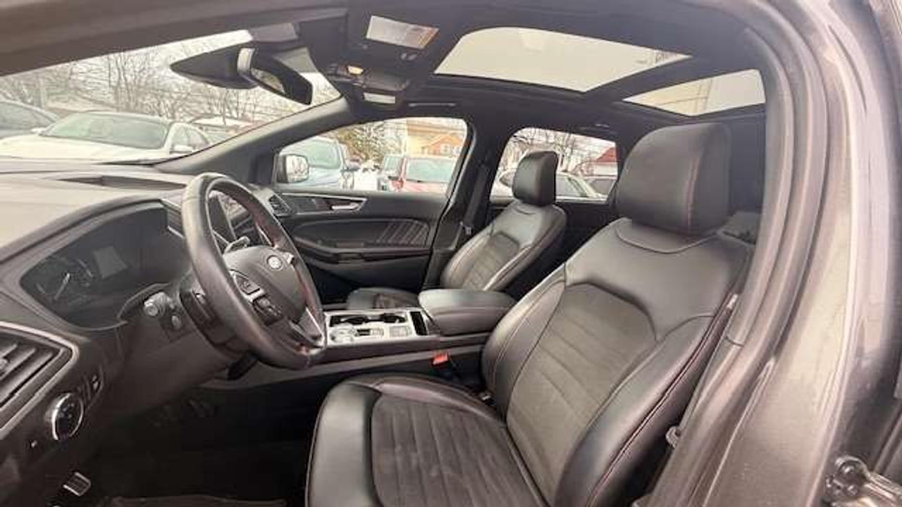 2024 Ford Edge ST LINE AWD, MOONROOF, LEATHER/SUEDE MIX 2.0L Photo