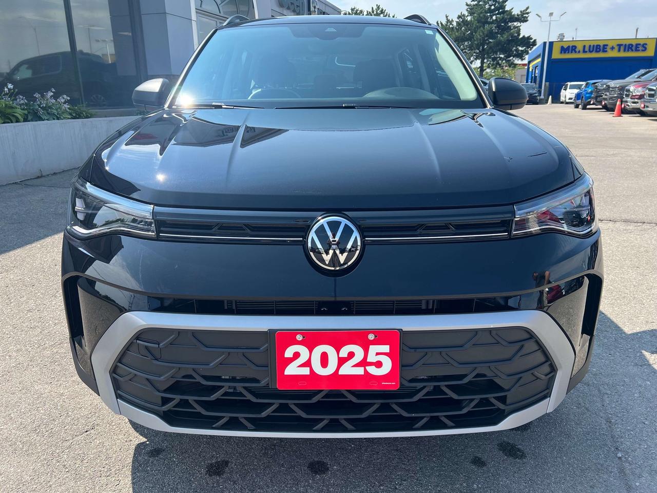 2025 Volkswagen Taos Trendline AWD *HEATED SEATS *WIRELESS CARPLAY Photo2