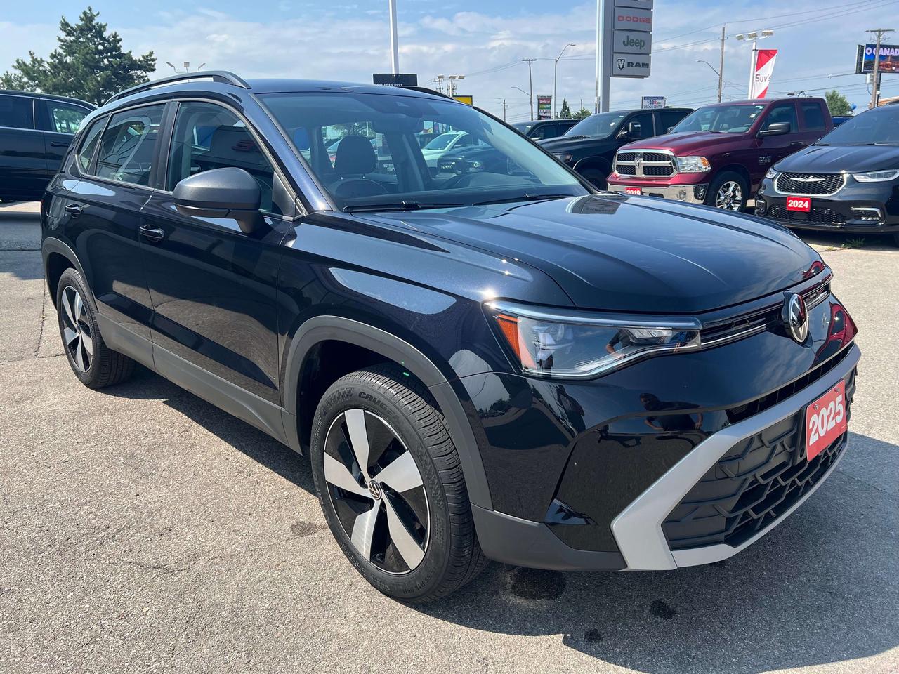 2025 Volkswagen Taos Trendline AWD *HEATED SEATS *WIRELESS CARPLAY Photo