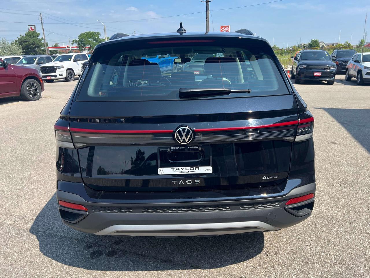 2025 Volkswagen Taos Trendline AWD *HEATED SEATS *WIRELESS CARPLAY Photo
