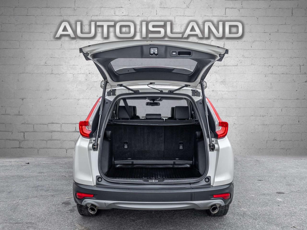 2017 Honda CR-V AWD Touring, Nav, Camera, Leather, Sunroof Photo