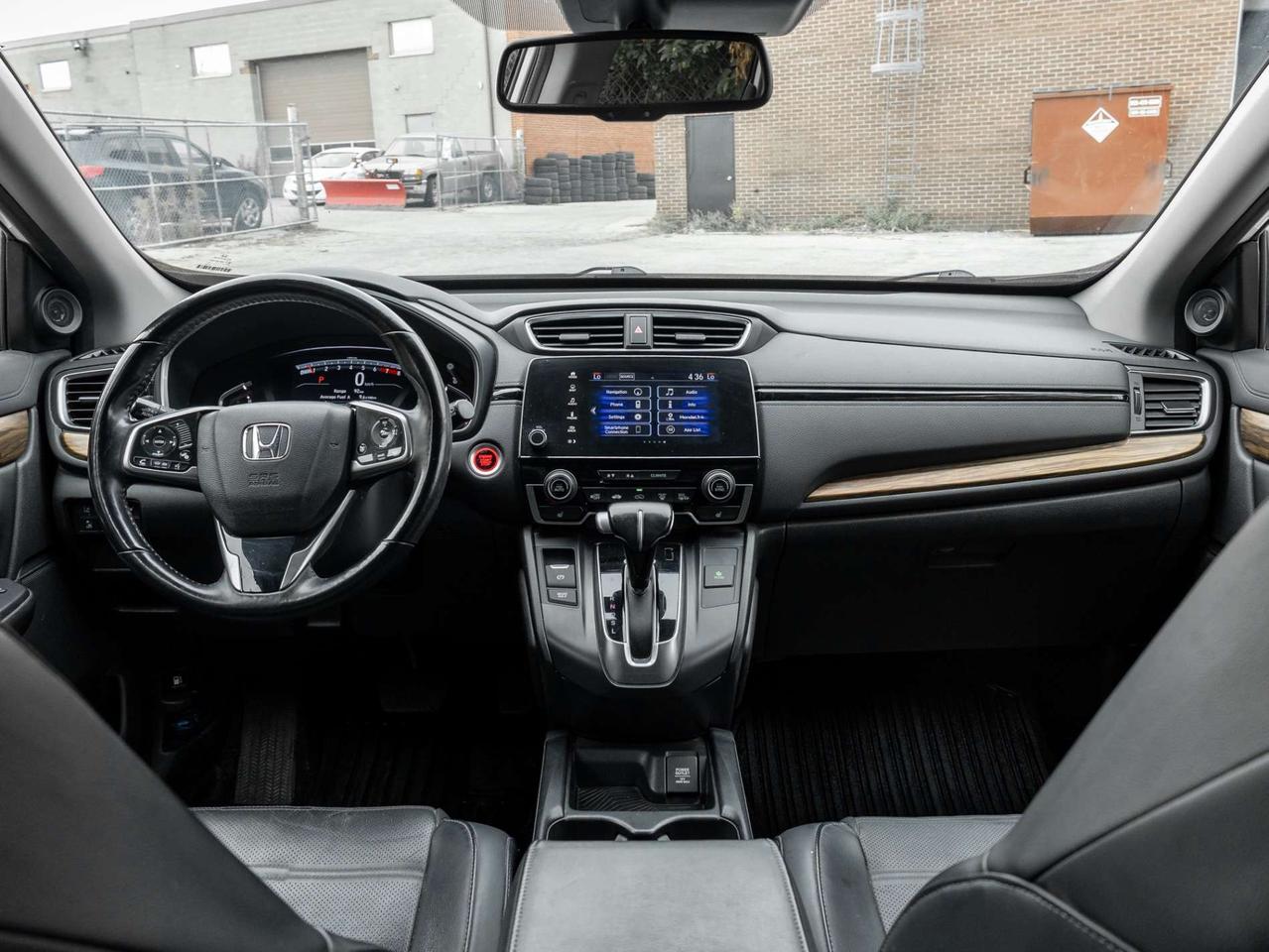 2017 Honda CR-V AWD Touring, Nav, Camera, Leather, Sunroof Photo