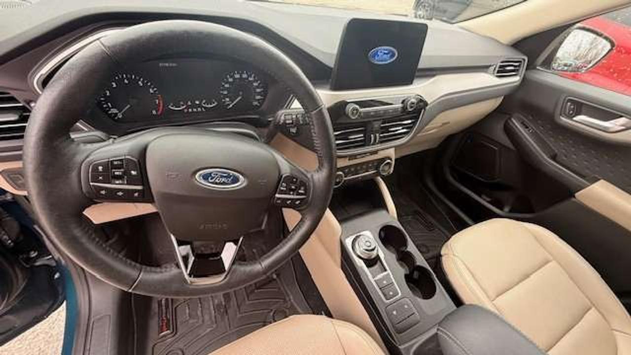 2020 Ford Escape SEL AWD, LEATHER, POWER LIFTGATE, 1 OWNER Photo