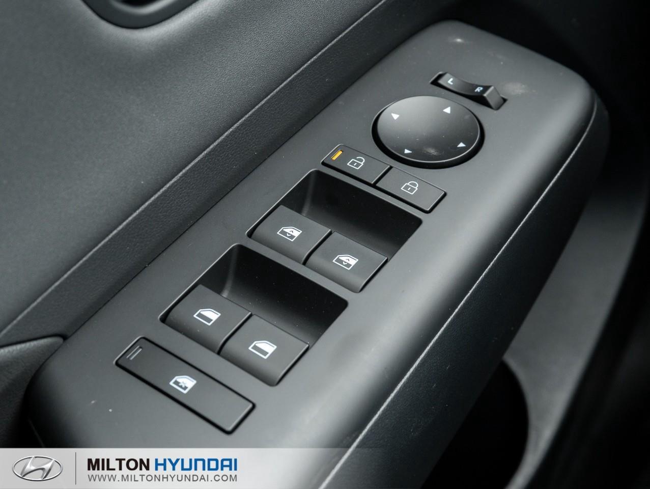 2027 Hyundai KONA 2.0L Luxury 4dr All-Wheel Drive Photo