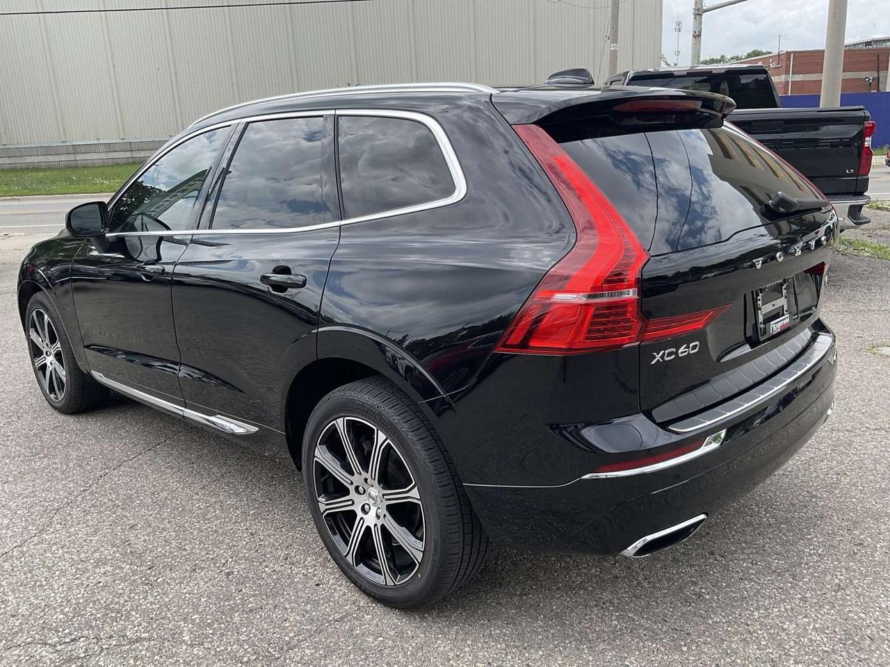 2021 Volvo XC60 T6 Inscription AWD - WHITE LTHR! NAV! 360 CAM! BSM! H/K AUDIO! Photo