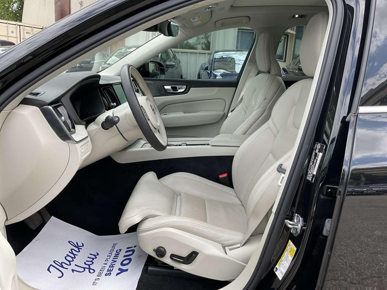 2021 Volvo XC60 T6 Inscription AWD - WHITE LTHR! NAV! 360 CAM! BSM! H/K AUDIO! Photo