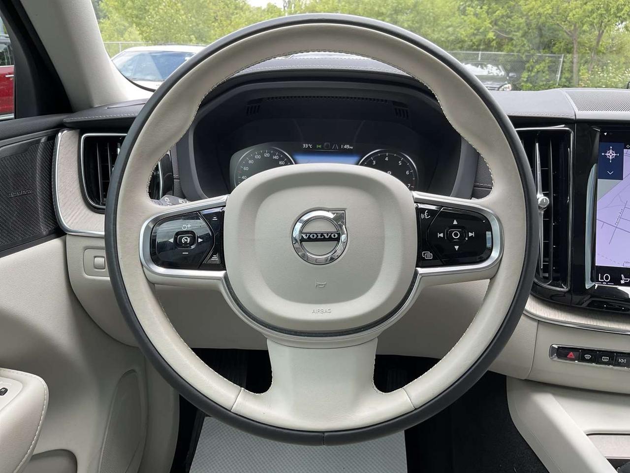 2021 Volvo XC60 T6 Inscription AWD - WHITE LTHR! NAV! 360 CAM! BSM! H/K AUDIO! Photo