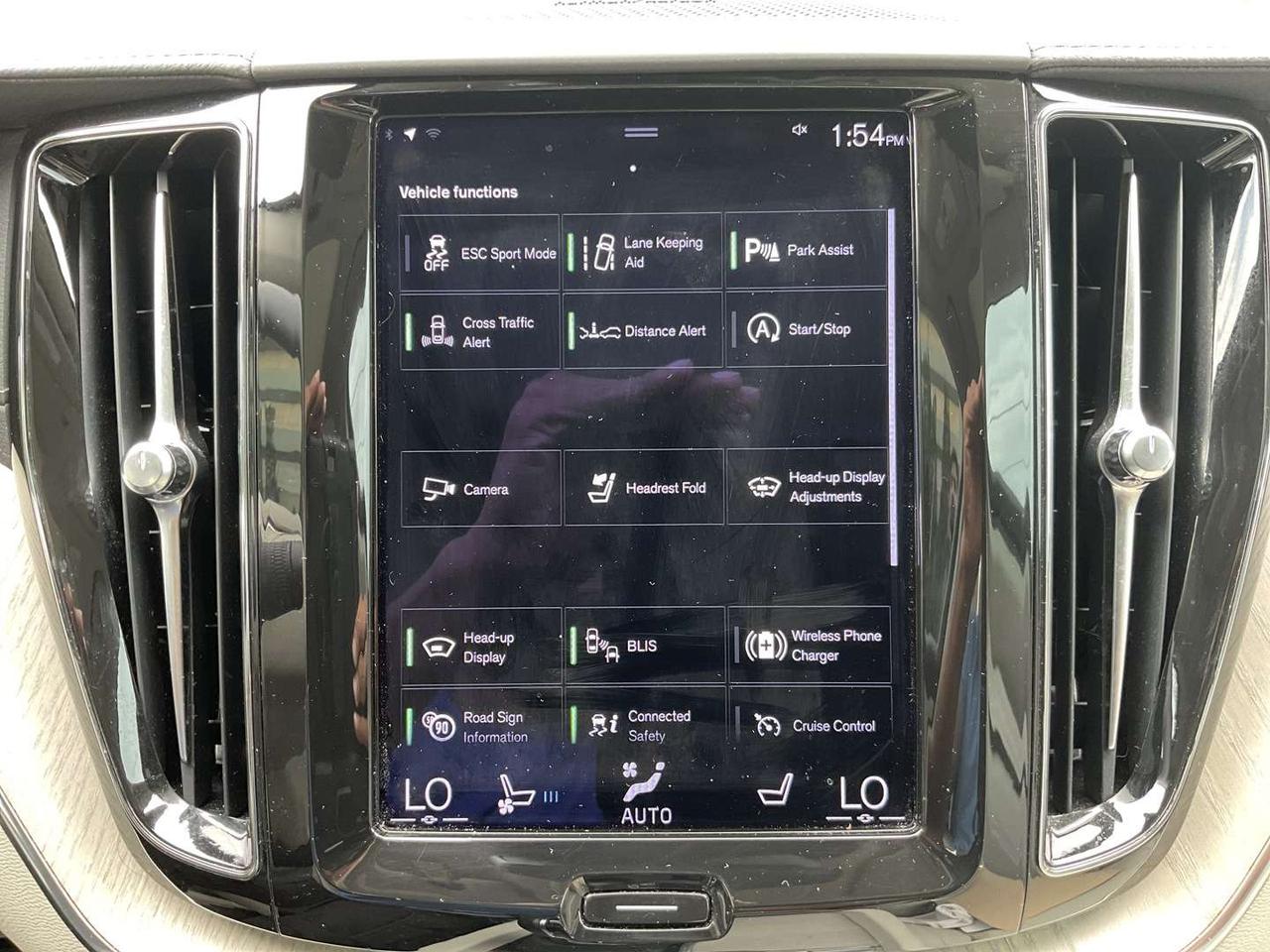 2021 Volvo XC60 T6 Inscription AWD - WHITE LTHR! NAV! 360 CAM! BSM! H/K AUDIO! Photo