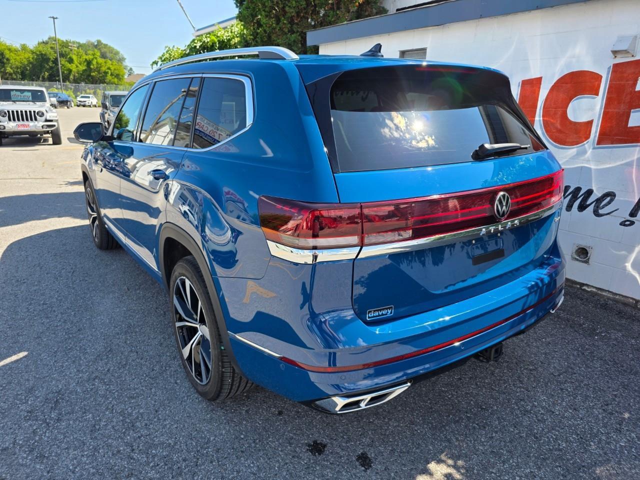 2026 Volkswagen Atlas 2.0 TSI Execline 4dr All-Wheel Drive 4MOTION Photo