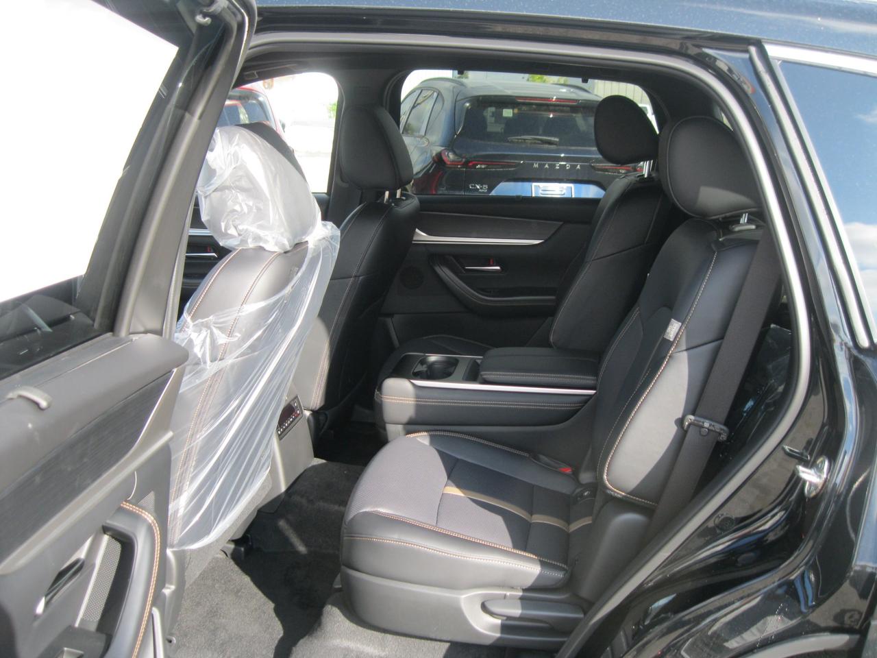 2026 Mazda CX-90 MHEV Signature 4dr i-ACTIV All-Wheel Drive Sport Utility Photo
