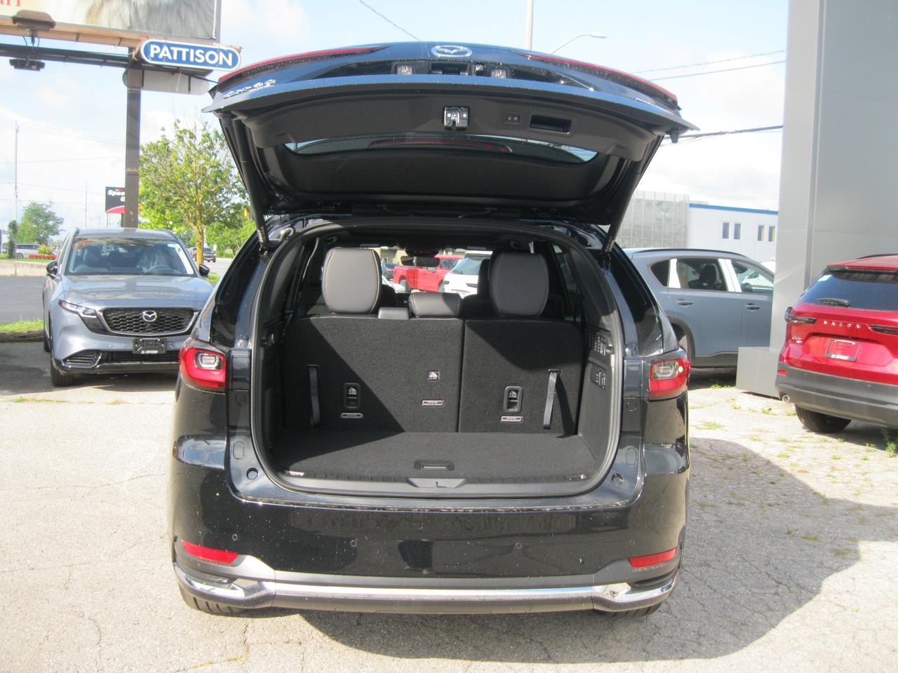2026 Mazda CX-90 MHEV Signature 4dr i-ACTIV All-Wheel Drive Sport Utility Photo