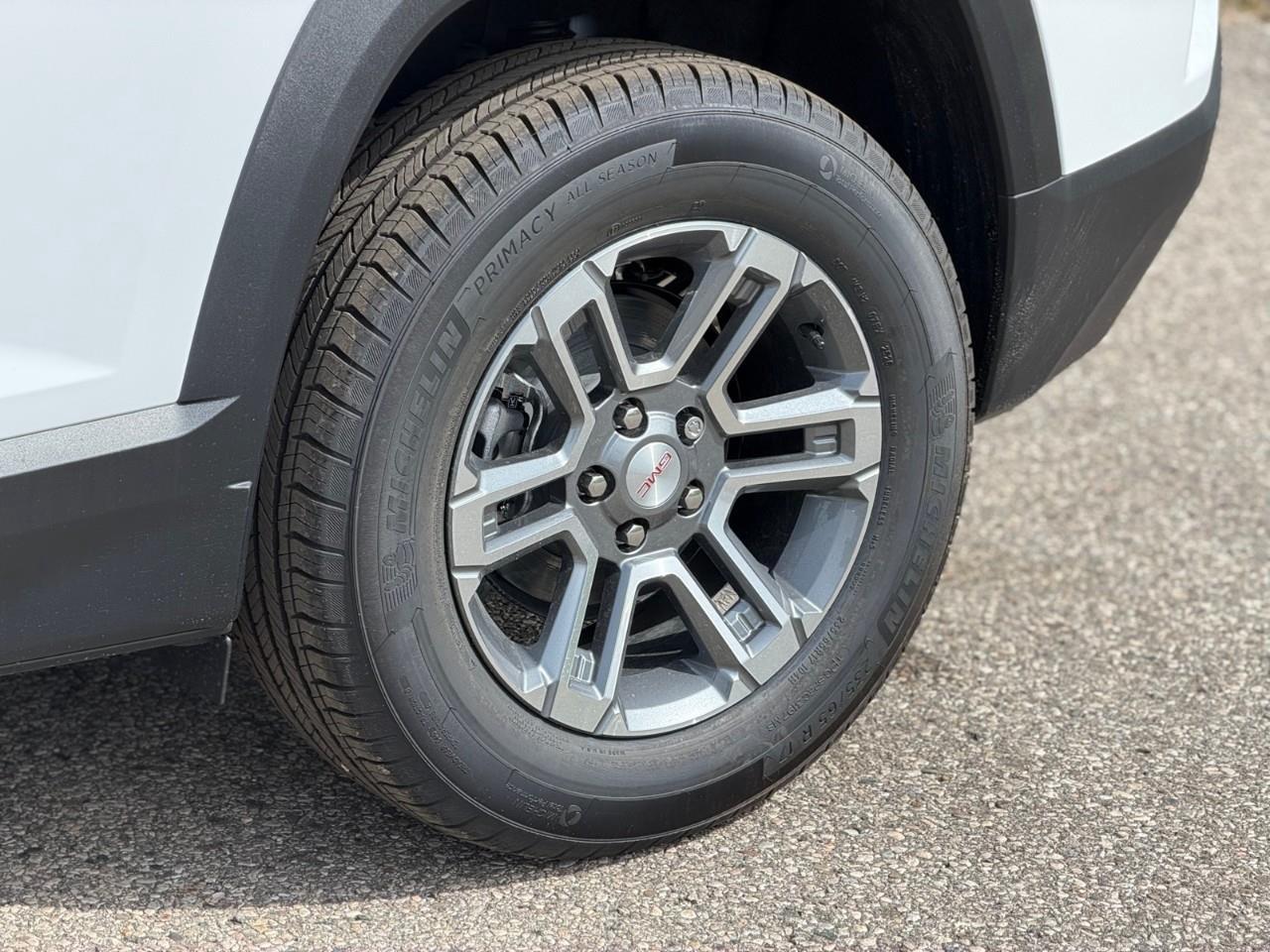 2027 GMC Terrain Elevation 4dr All-Wheel Drive Photo4