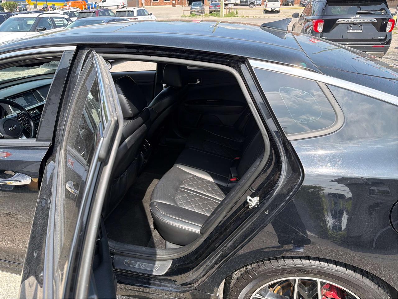2019 Kia Optima SXL TURBO NAV LEATHER SUNROOF WE FINANCE ALL! Photo