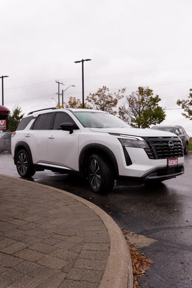 2026 Nissan Pathfinder Platinum 4dr 4x4 Photo
