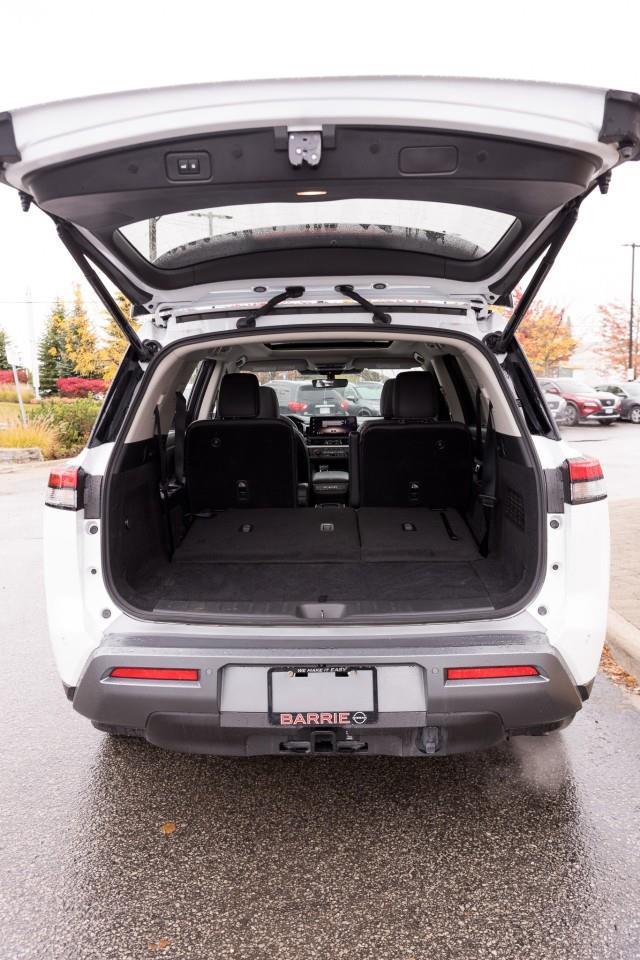 2026 Nissan Pathfinder Platinum 4dr 4x4 Photo