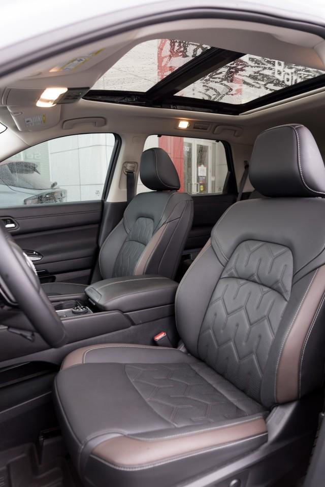 2026 Nissan Pathfinder Platinum 4dr 4x4 Photo