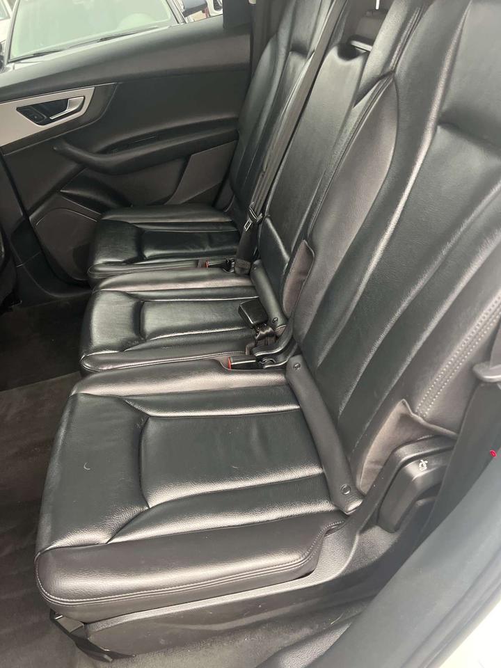 2018 Audi Q7 Komfort Photo