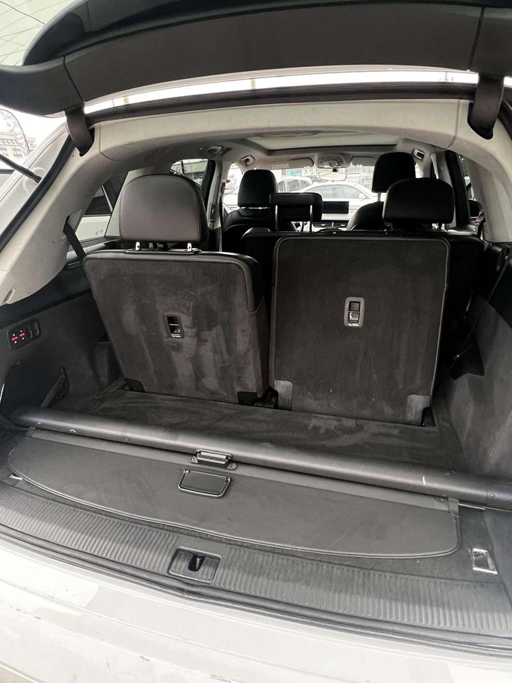 2018 Audi Q7 Komfort Photo