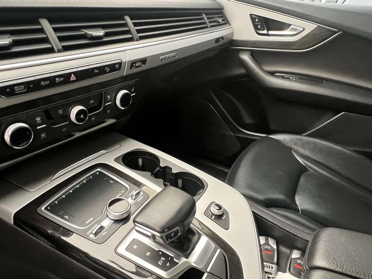 2018 Audi Q7 Komfort Photo