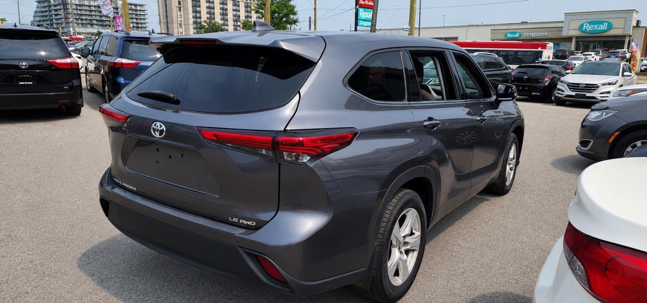 2020 Toyota Highlander LE 8 Seats AWD Photo