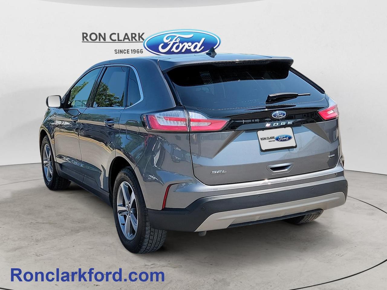 2023 Ford Edge SEL 4dr All-wheel Drive Photo4
