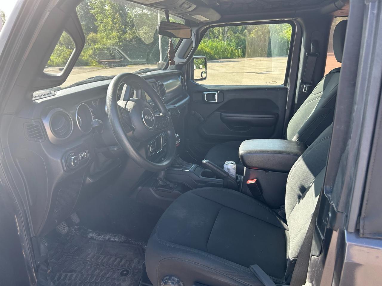 2019 Jeep Wrangler Sport 2dr 4x4 Photo4