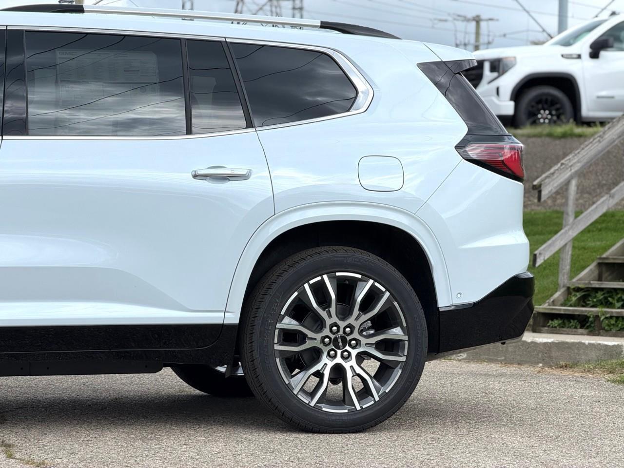 2027 GMC Acadia Denali Ultimate 4dr All-Wheel Drive Photo