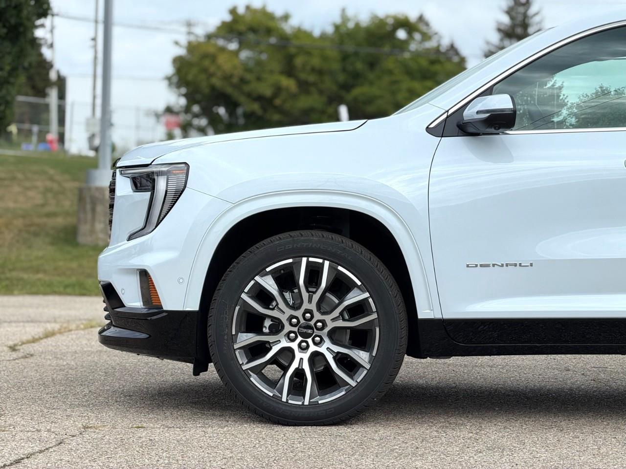 2027 GMC Acadia Denali Ultimate 4dr All-Wheel Drive Photo