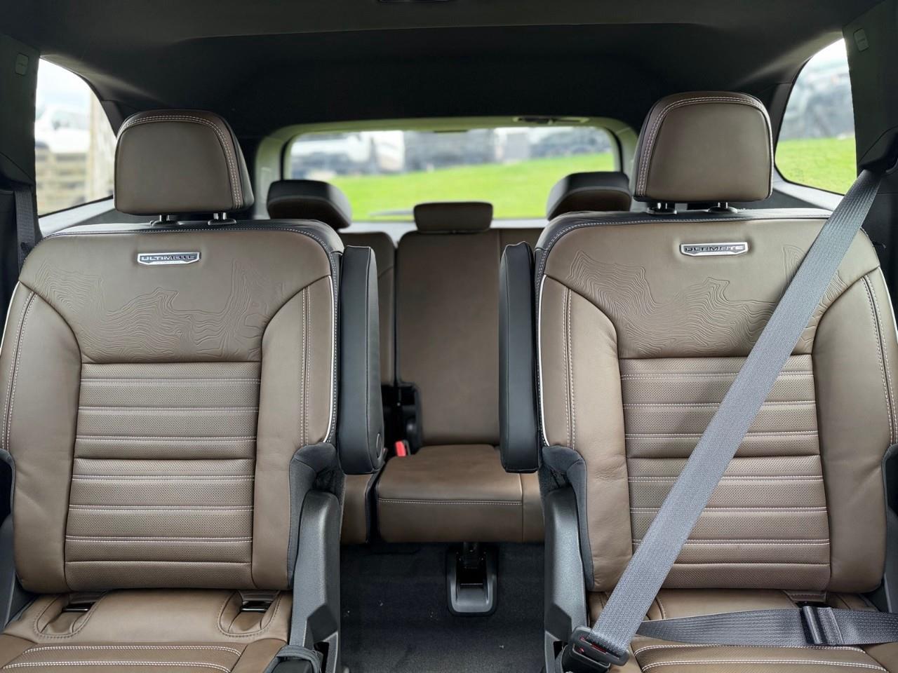 2027 GMC Acadia Denali Ultimate 4dr All-Wheel Drive Photo