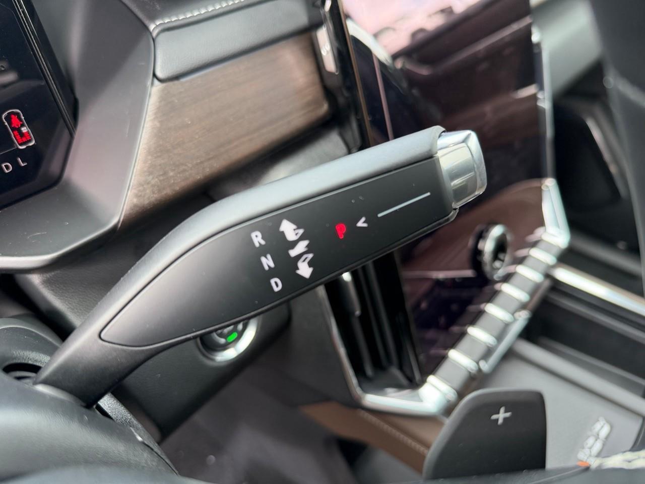 2027 GMC Acadia Denali Ultimate 4dr All-Wheel Drive Photo