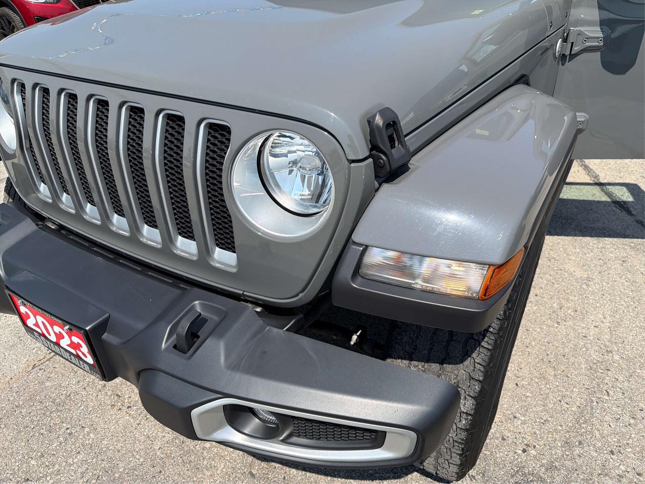 2023 Jeep Wrangler Sahara POWER SLIDING ROOF MUST SEE HOW COOL! Photo