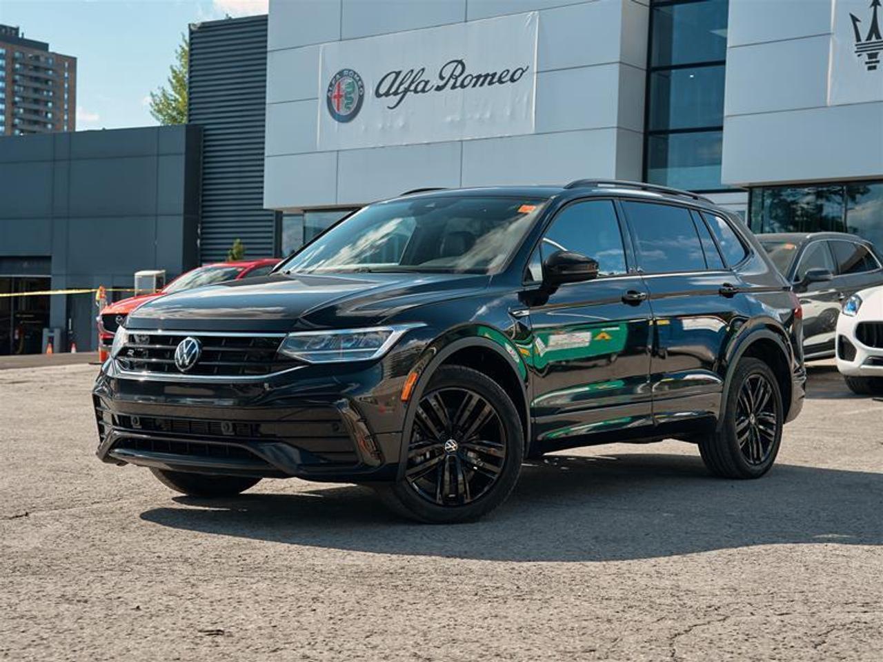2022 Volkswagen Tiguan Comfortline R-Line Black 2.0T 8sp at w/Tip 4M Photo0