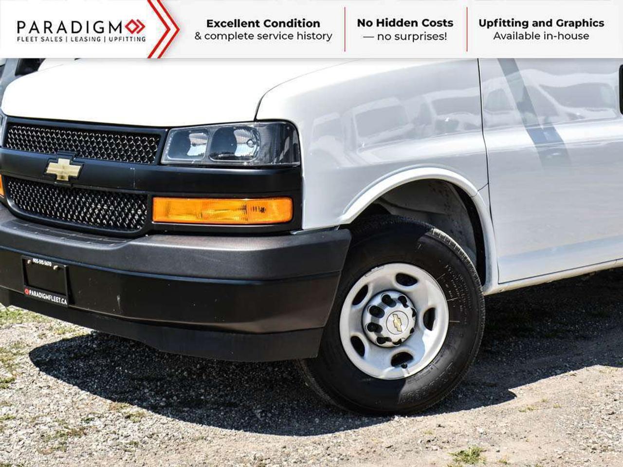 2025 Chevrolet Express 2500 135" Low Roof inc Cab Divider Photo