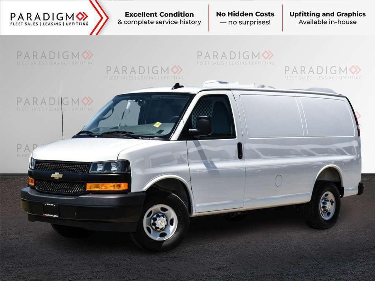 2025 Chevrolet Express 2500 135" Low Roof inc Cab Divider Photo0